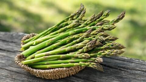asparagus merupakan jenis makanan sehat untuk jantung