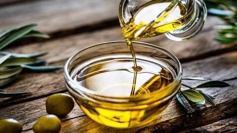 minyak zaitun merupakan jenis makanan sehat untuk jantung