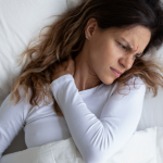 cara mengatasi sakit leher karena salah bantal