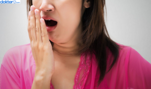 cara mengatasi bau mulut karena gigi berlubang